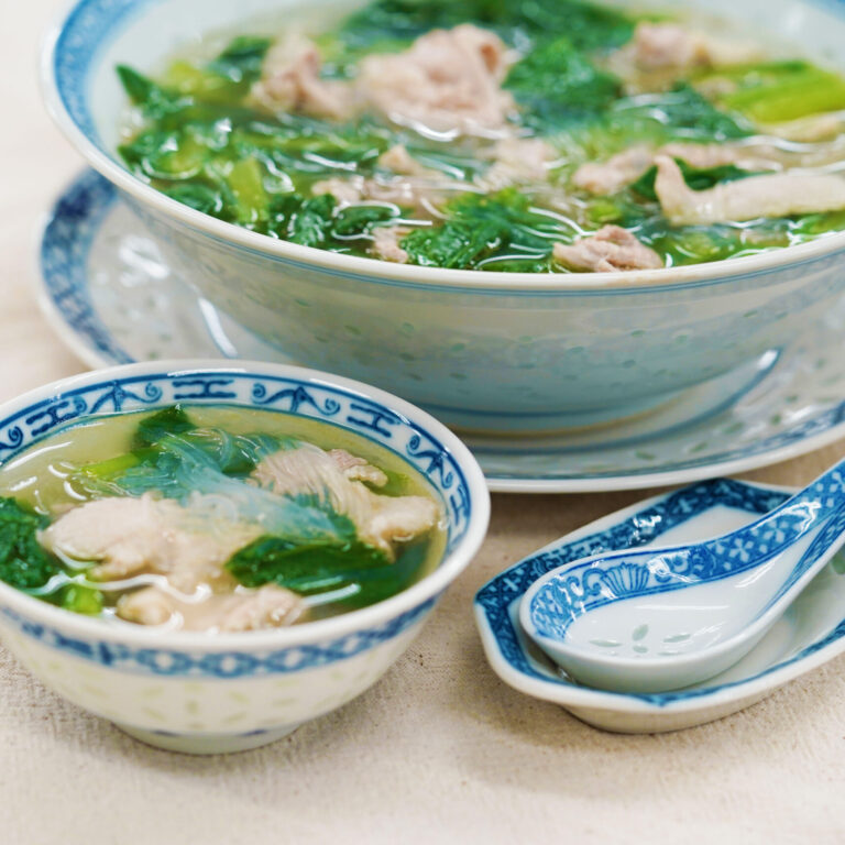 お肉たっぷり小松菜スープ